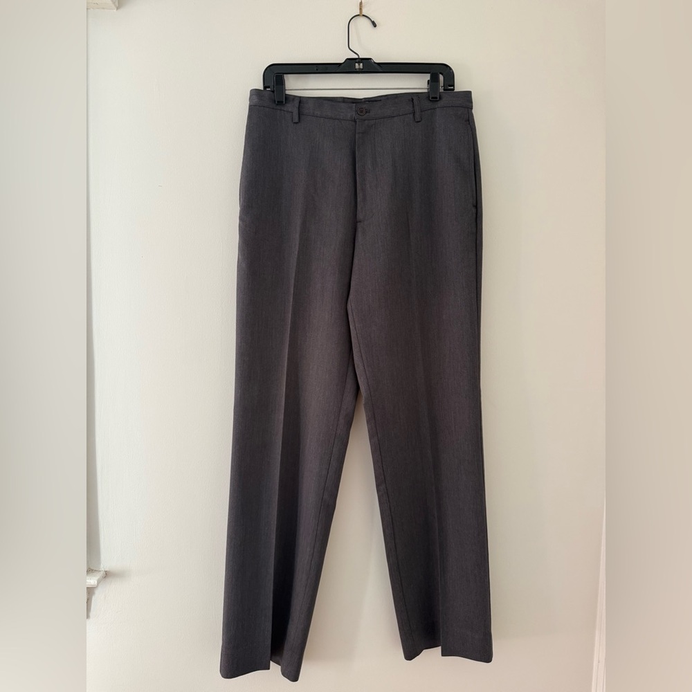 Men’s DKNY work pants, size 32/34
